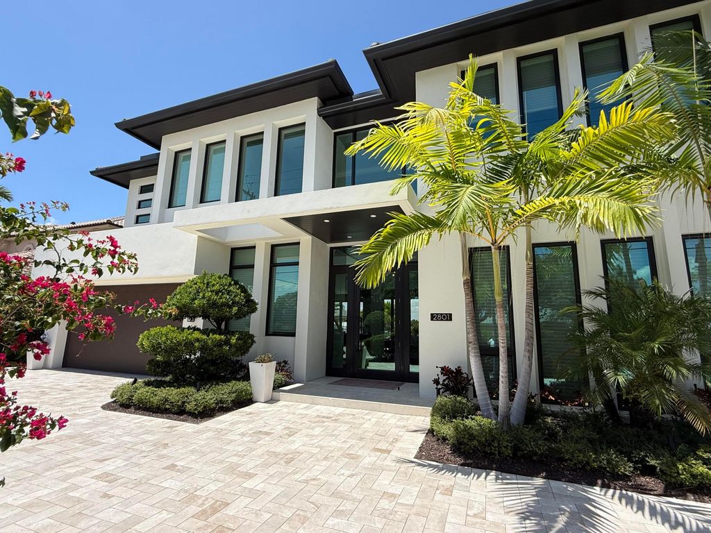 Photo of 2801 NE 36th Street, Lighthouse Point, FL 33064 (MLS # B26032457)