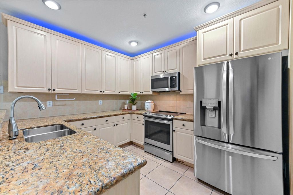 Photo of 441 SW 147th Avenue #214, Pembroke Pines, FL 33027 (MLS # F10488864)