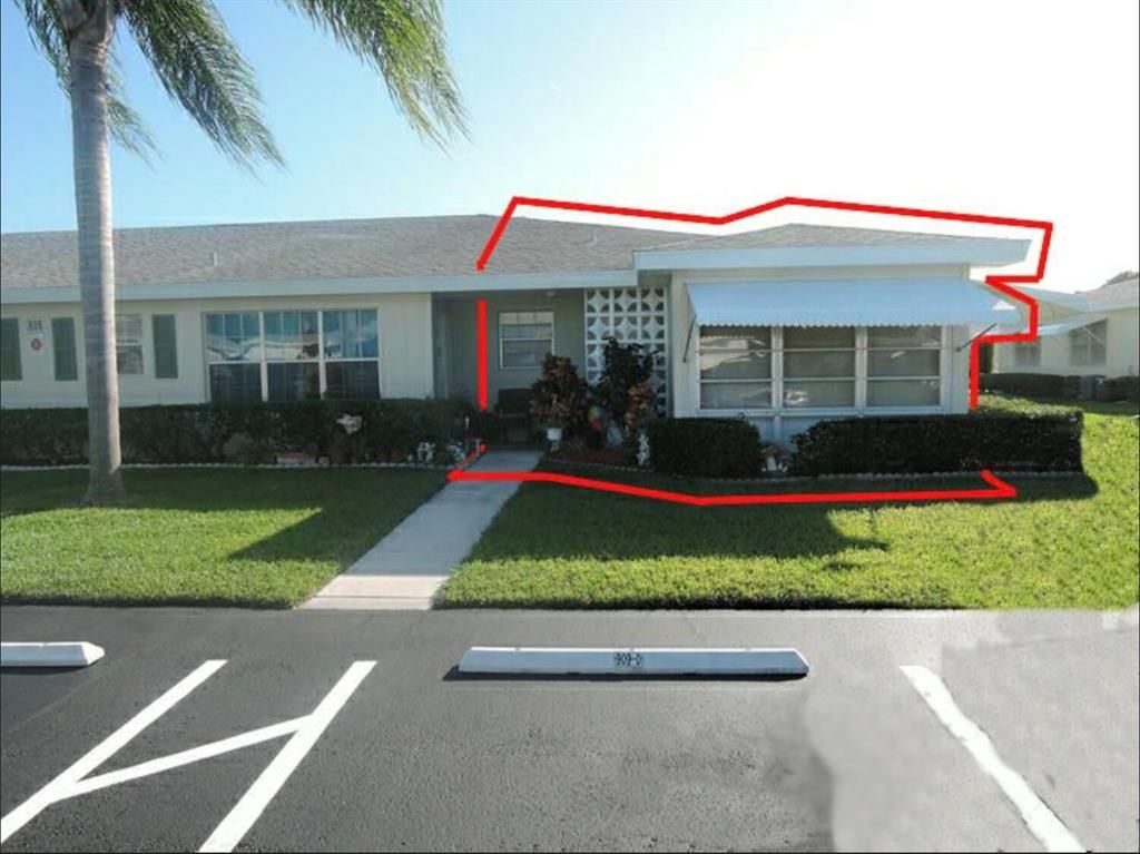 Photo of 909 Savannas Point Drive #D, Fort Pierce, FL 34950 (MLS # R10741596)