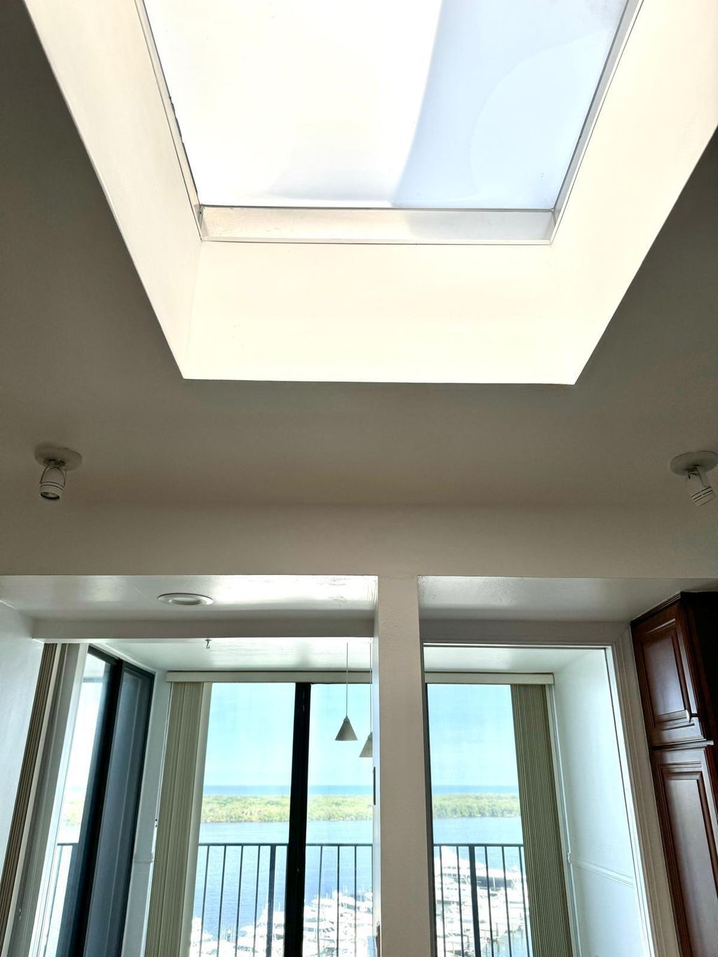 Photo of 122 Lakeshore Drive #Ph-33, North Palm Beach, FL 33408 (MLS # R10996118)