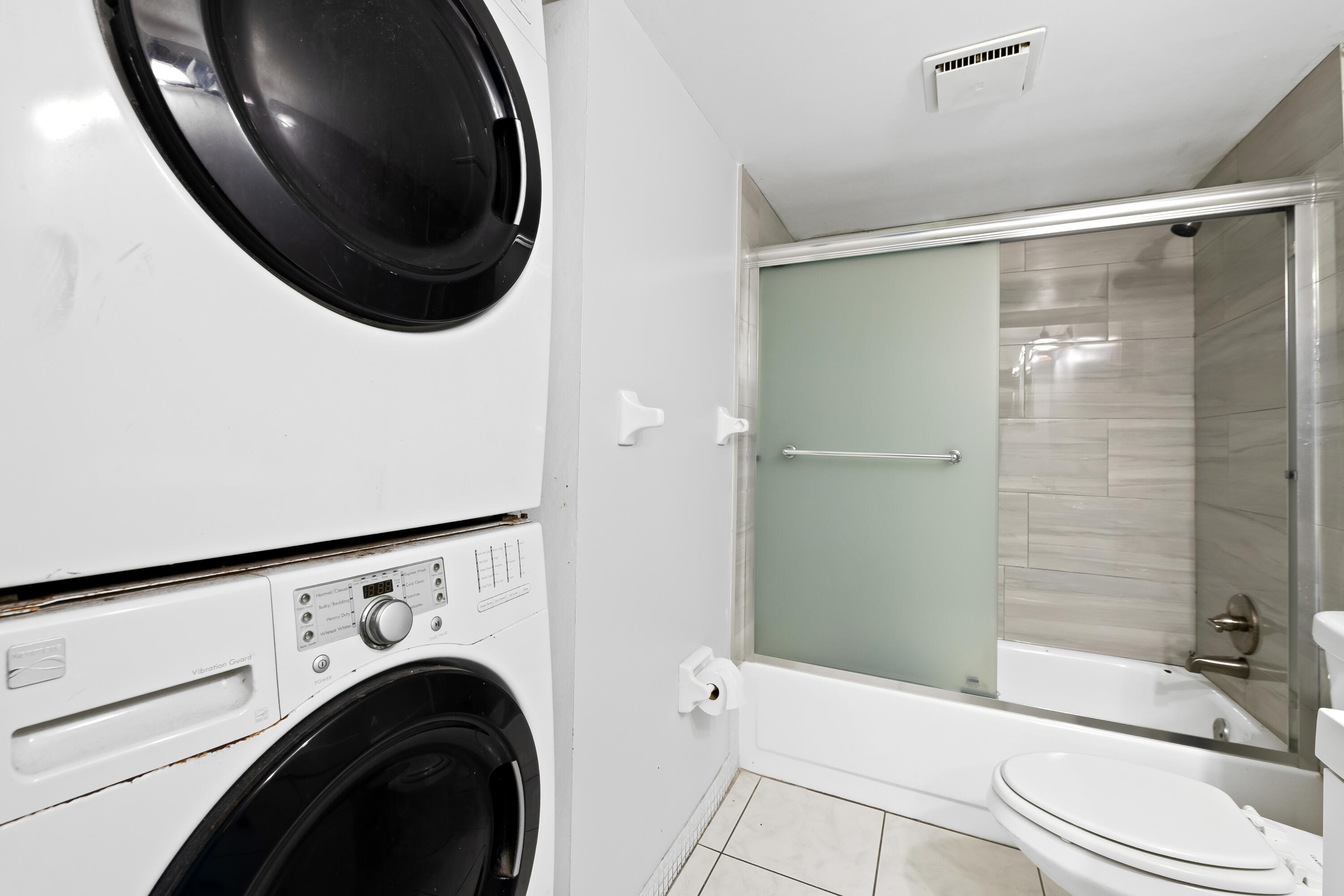 RAMBLEWOOD EAST CONDO - Residential