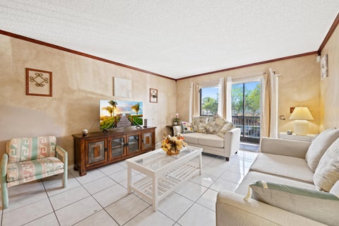 Tiny photo for 4278 NW 89th Avenue #204, Coral Springs, FL 33065 (MLS # B26016521)