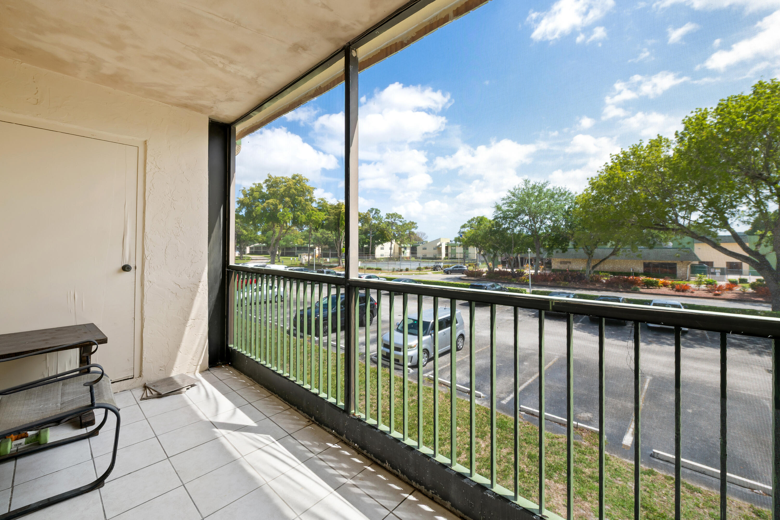 RAMBLEWOOD EAST CONDO - Residential