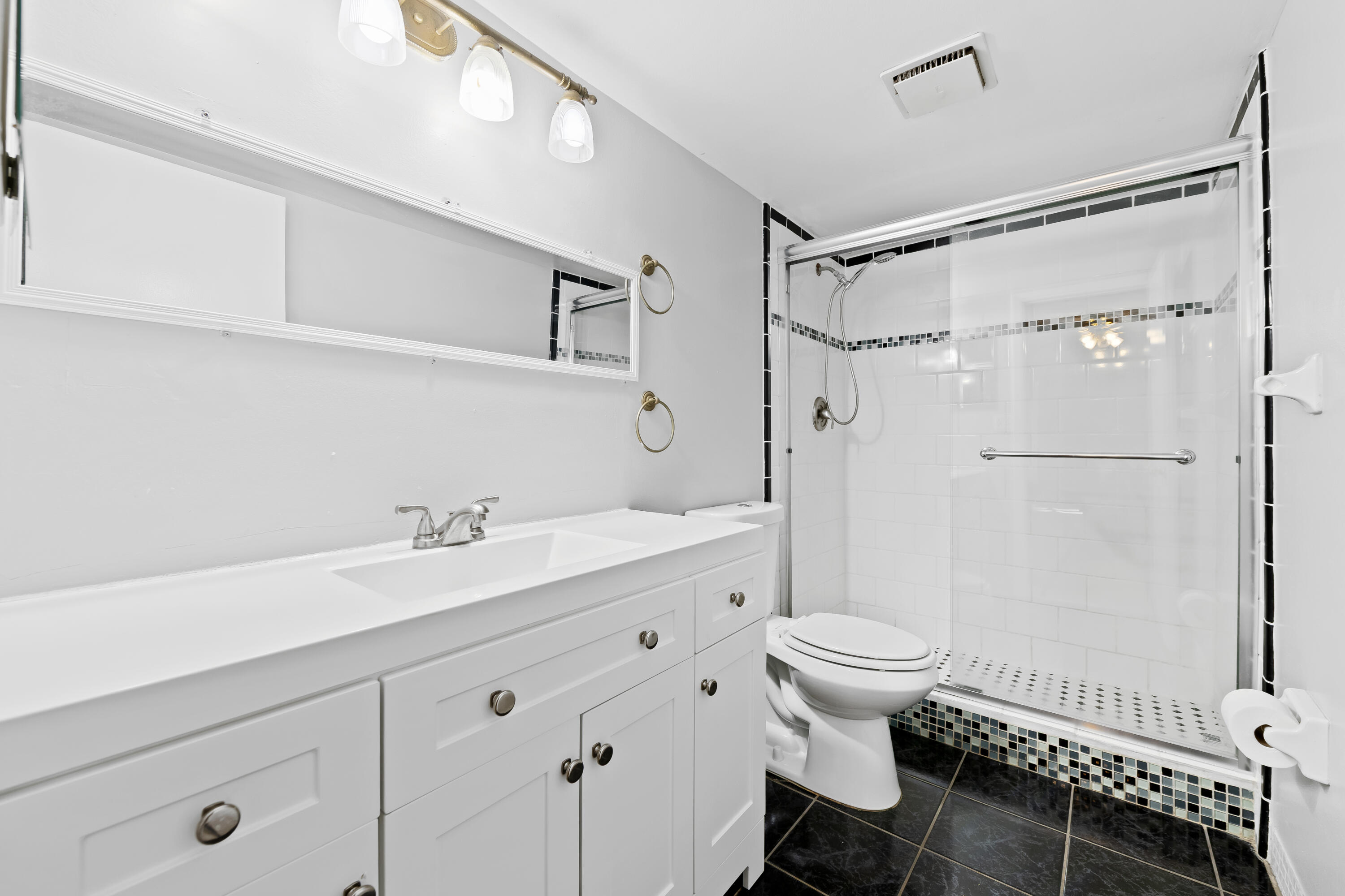 RAMBLEWOOD EAST CONDO - Residential