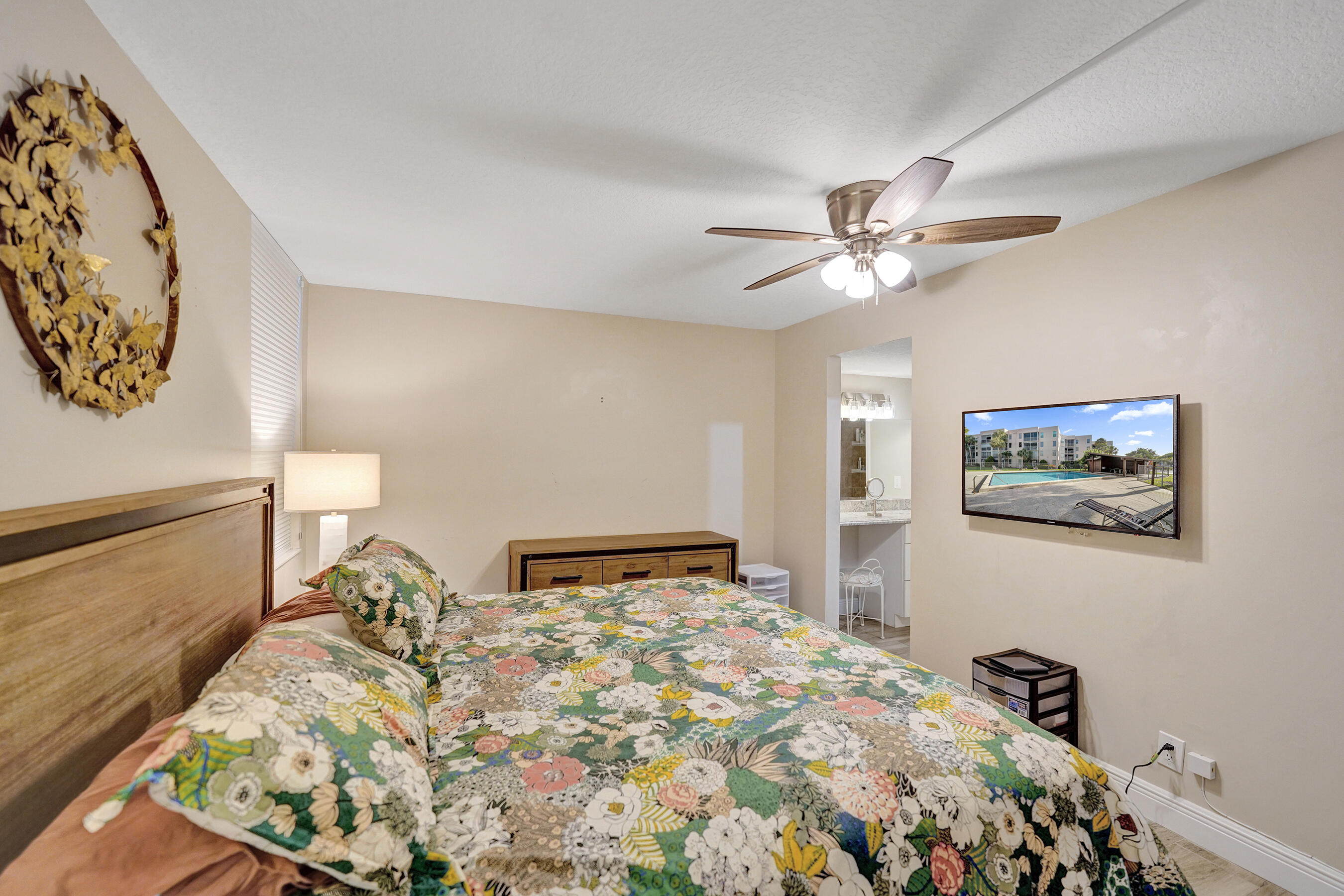 SABAL PALM CONDOS - Residential