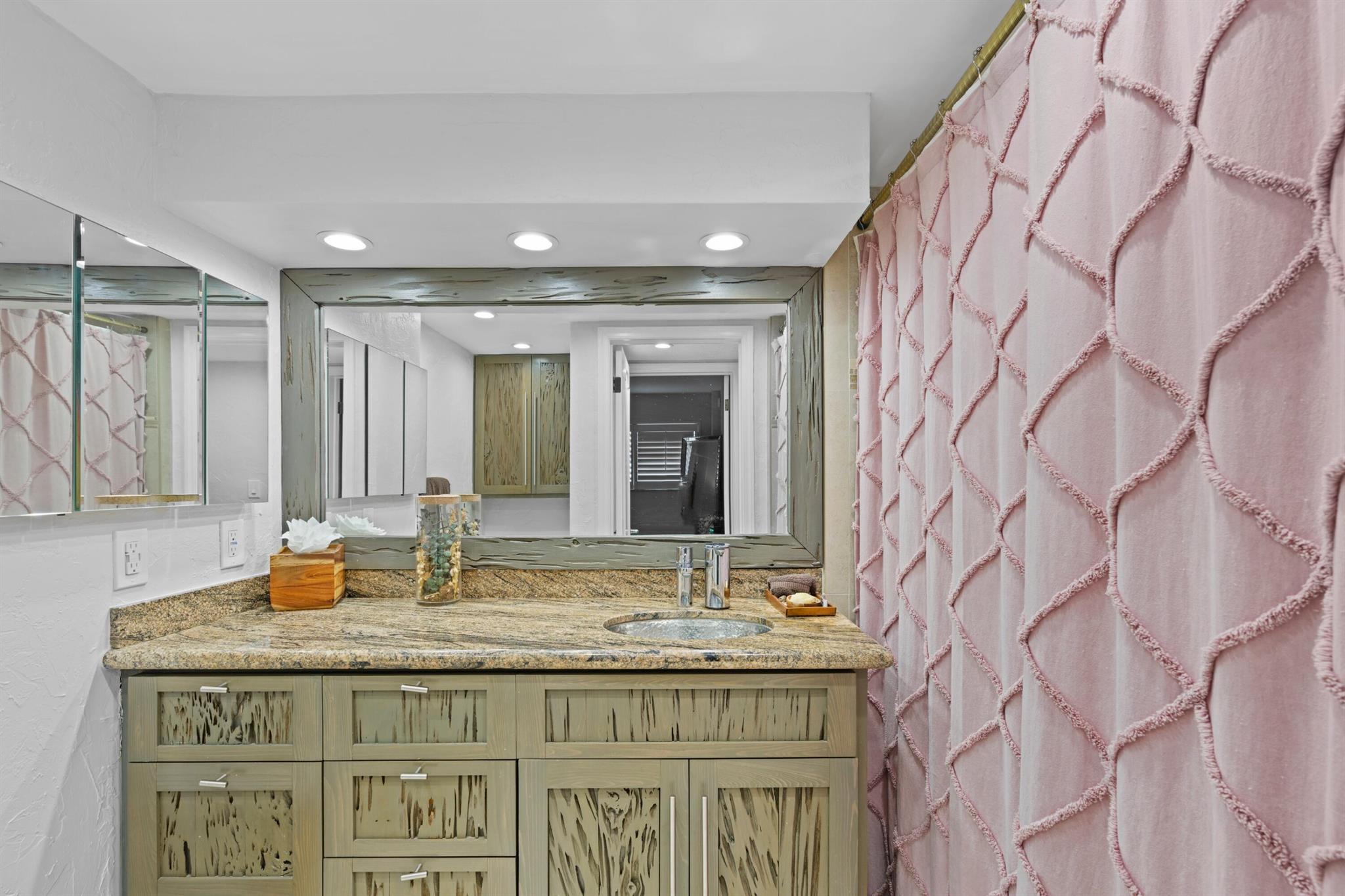 NEWTH GARDENS CONDO - Residential Lease