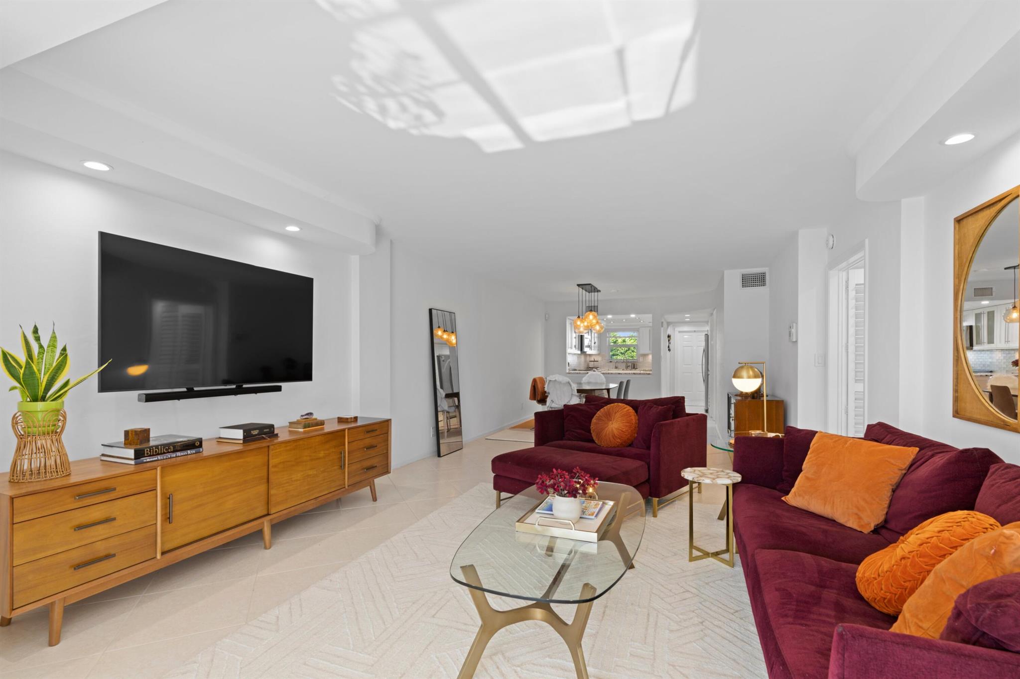 NEWTH GARDENS CONDO - Residential Lease