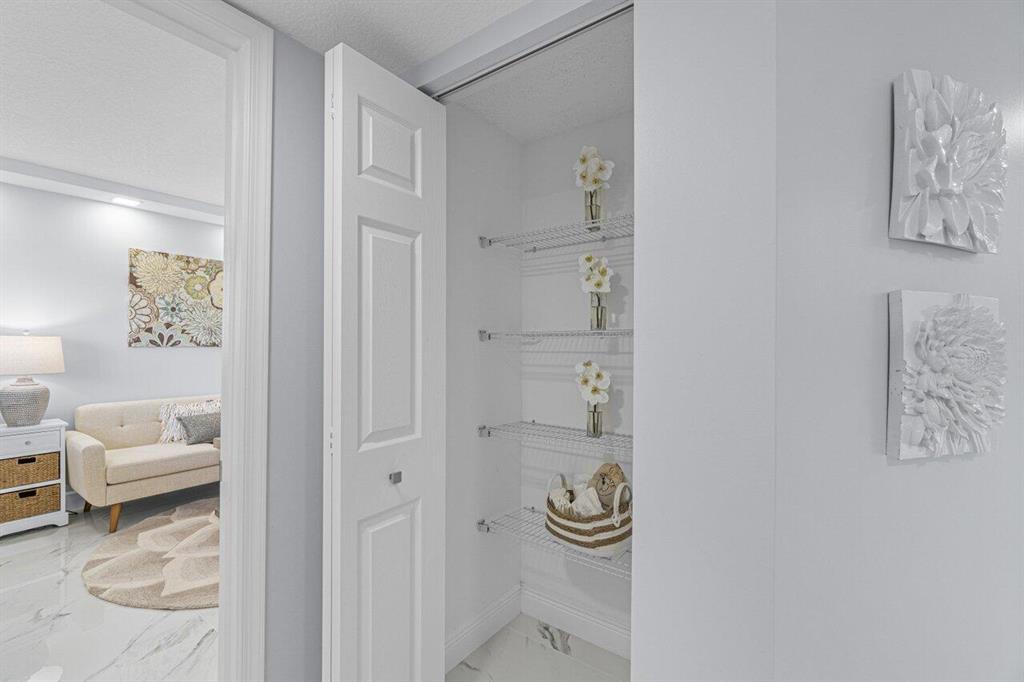 HUNTINGTON LAKES SEC TWO - Residential