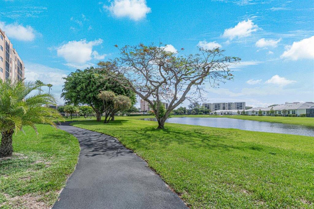 HUNTINGTON LAKES SEC TWO - Residential