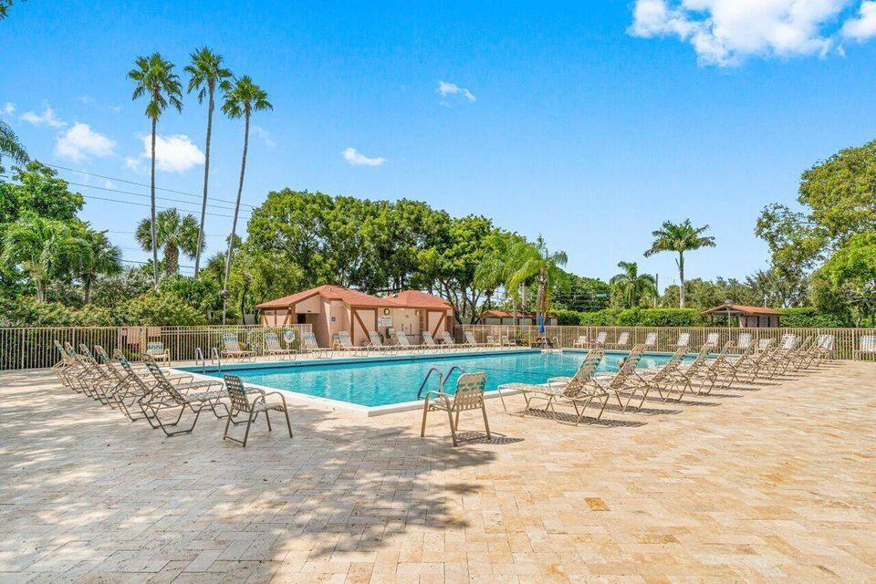 HUNTINGTON LAKES SEC TWO - Residential