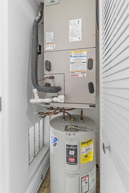 HUNTINGTON LAKES SEC TWO - Residential