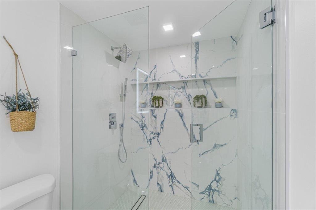 HUNTINGTON LAKES SEC TWO - Residential