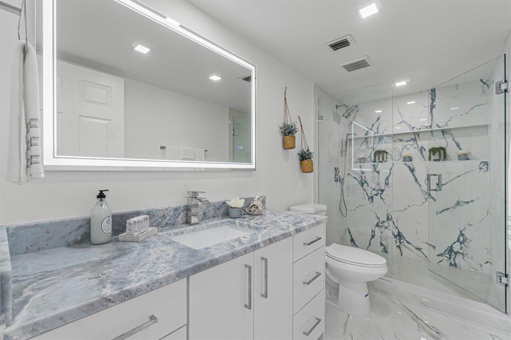 HUNTINGTON LAKES SEC TWO - Residential