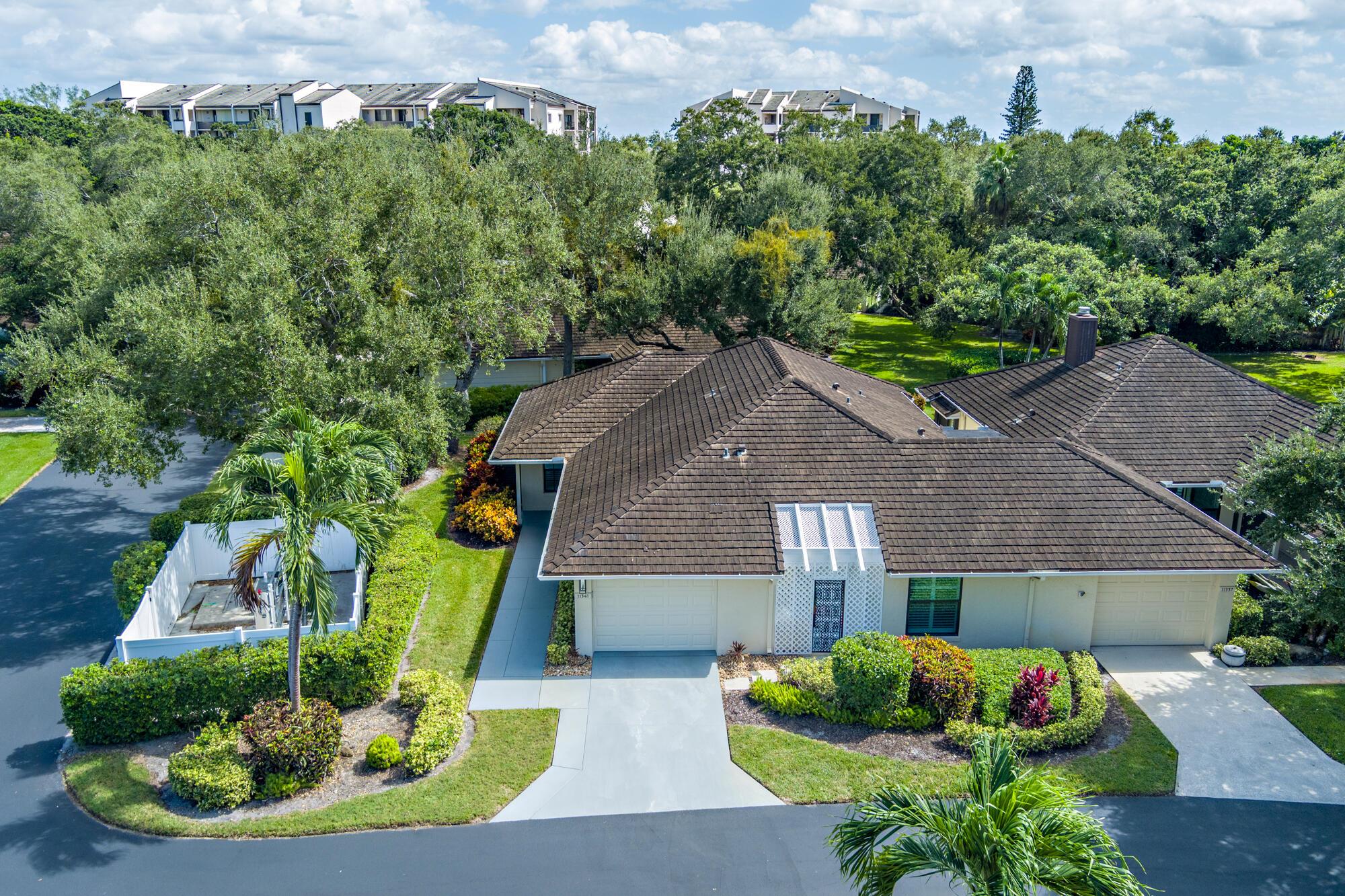 TWELVE OAKS CONDO - Residential
