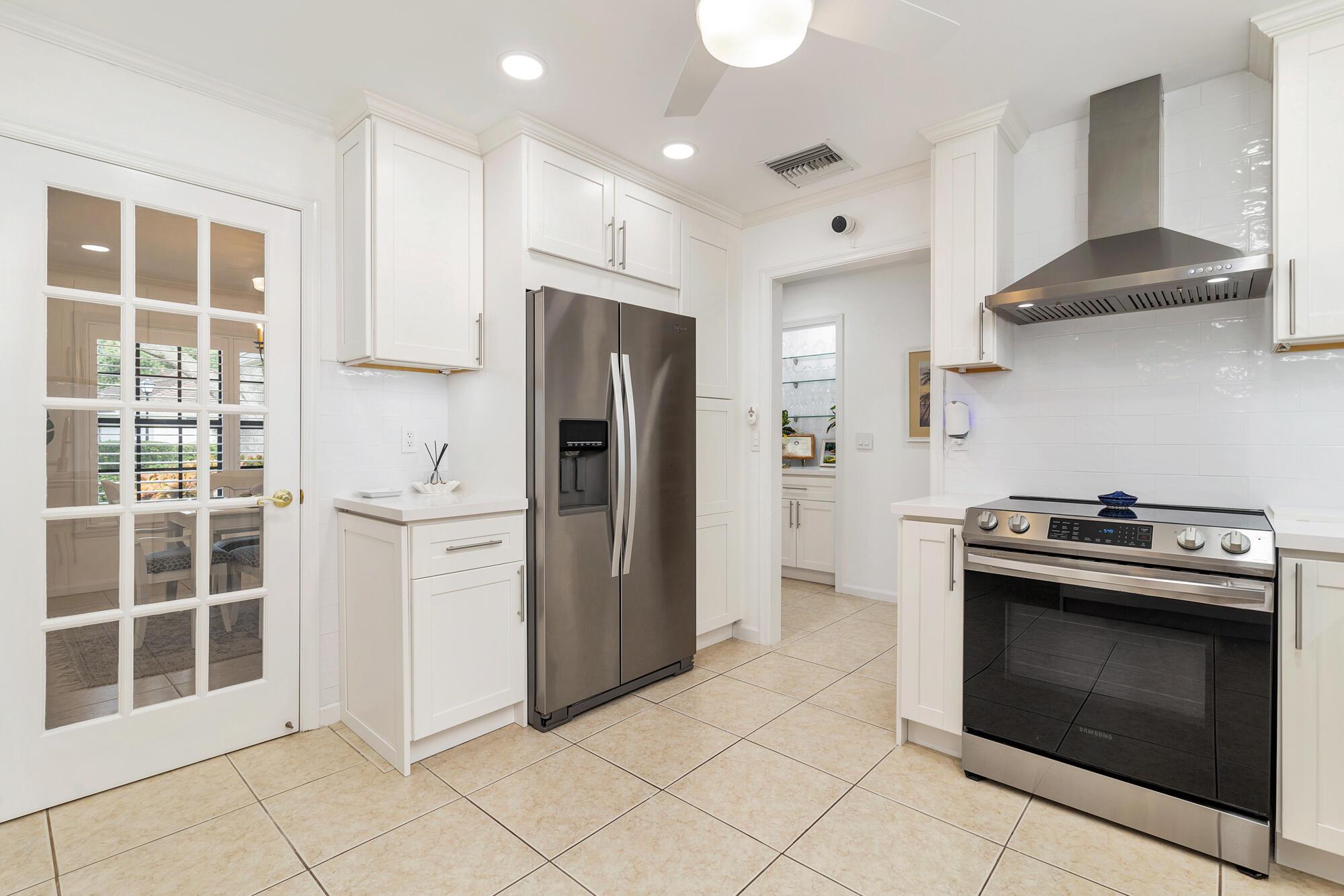 TWELVE OAKS CONDO - Residential