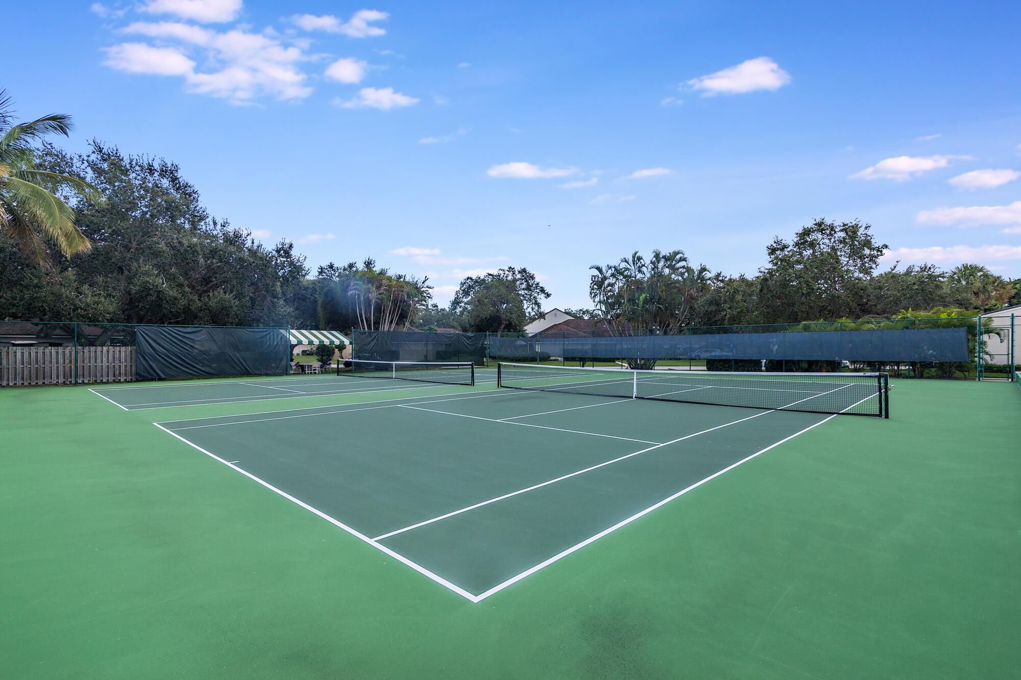 TWELVE OAKS CONDO - Residential