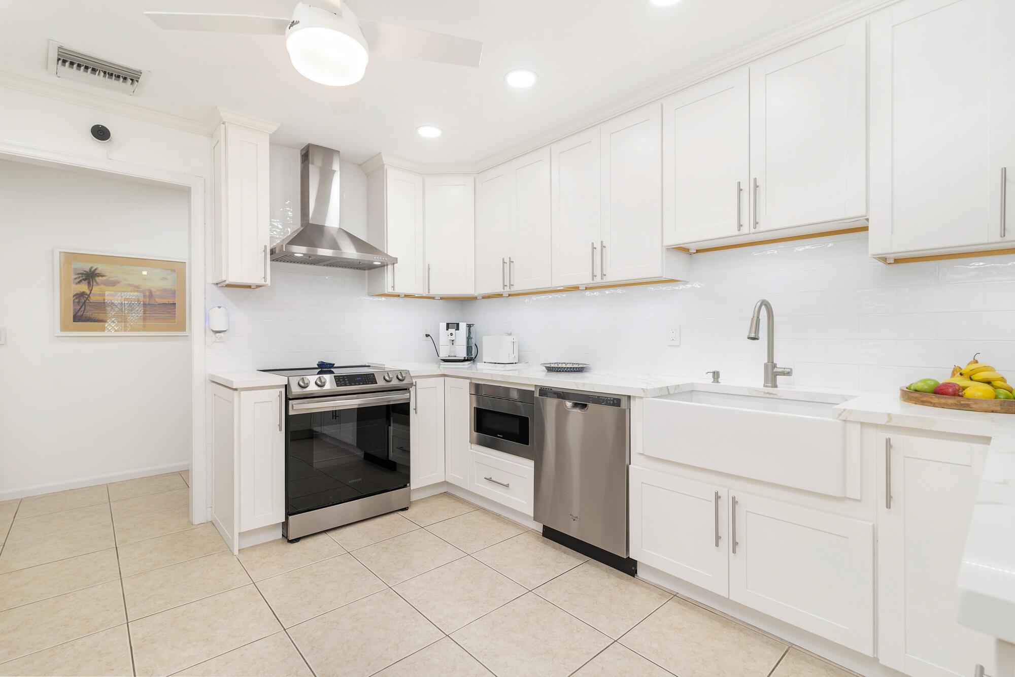 TWELVE OAKS CONDO - Residential