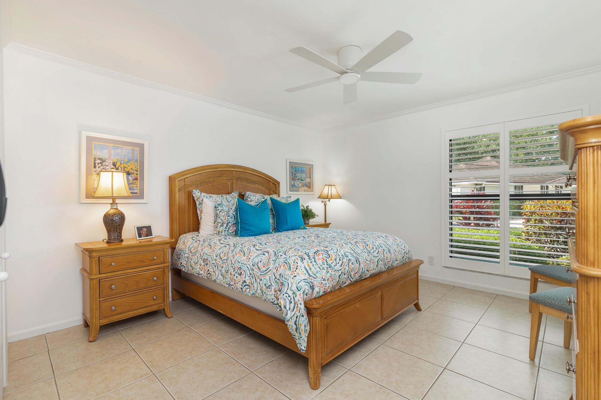 TWELVE OAKS CONDO - Residential