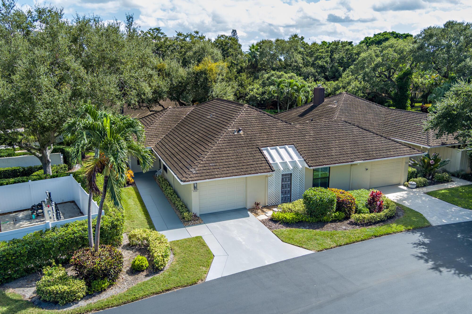 TWELVE OAKS CONDO - Residential