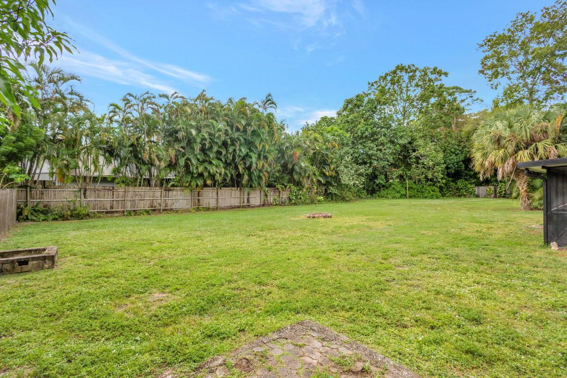 PALM BEACH RANCHETTES - Residential Lease