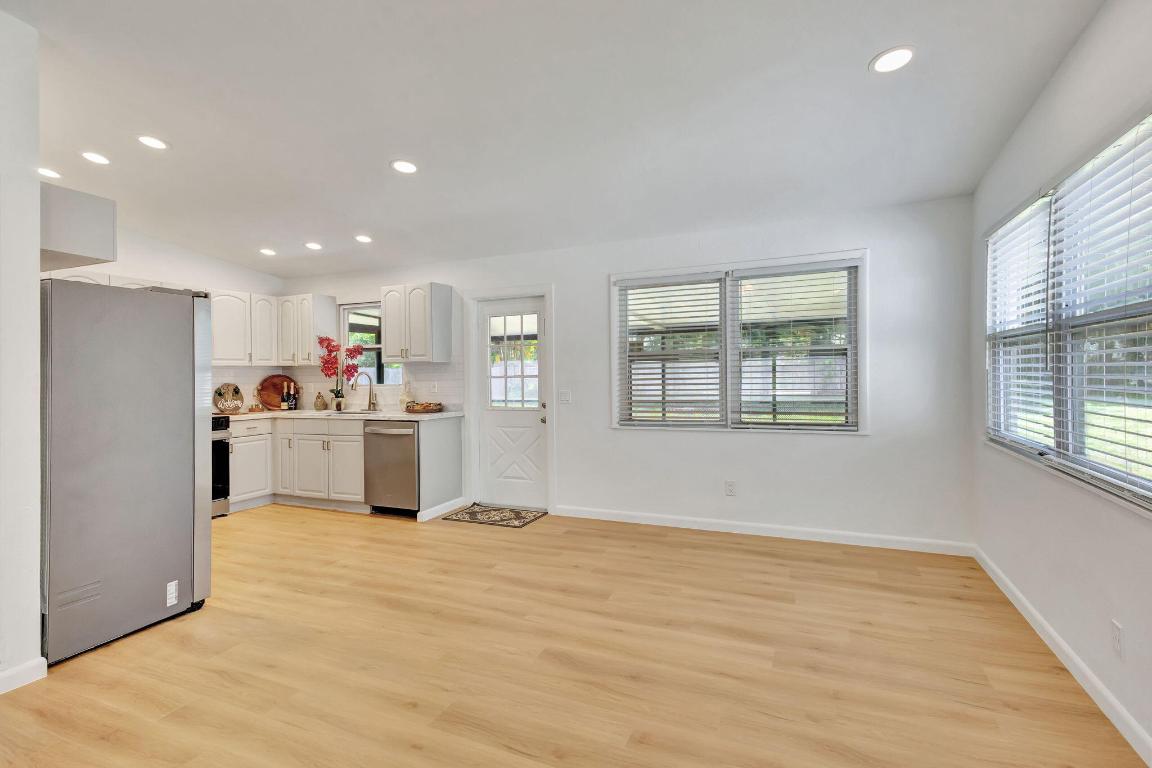 PALM BEACH RANCHETTES - Residential Lease