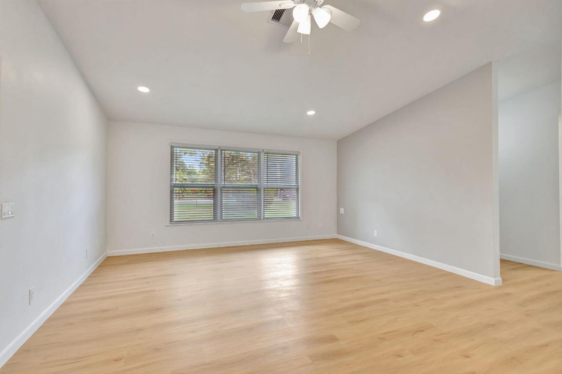 PALM BEACH RANCHETTES - Residential Lease