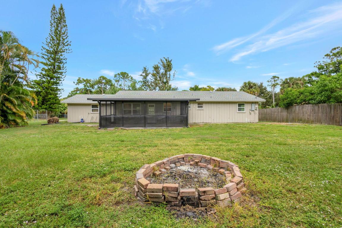 PALM BEACH RANCHETTES - Residential Lease