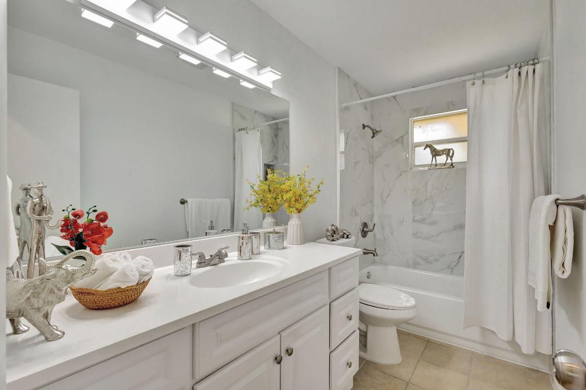 PALM BEACH RANCHETTES - Residential Lease