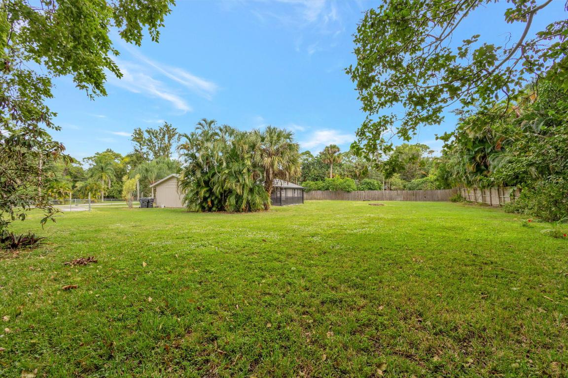 PALM BEACH RANCHETTES - Residential Lease