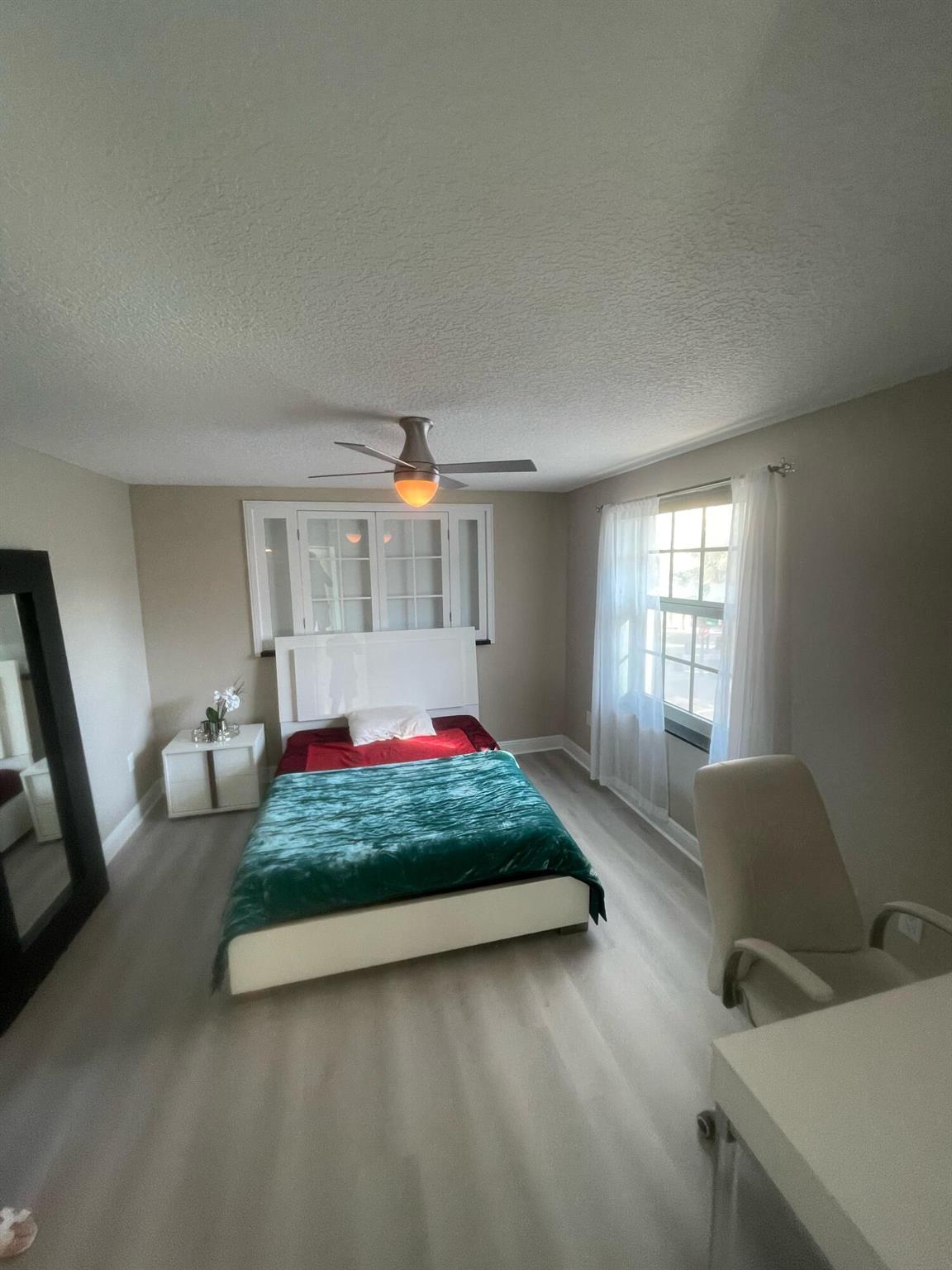 609 Datura Street 126