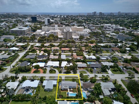 Tiny photo for 4795 NE 18TH Avenue, Oakland Park, FL 33334 (MLS # B26063579)