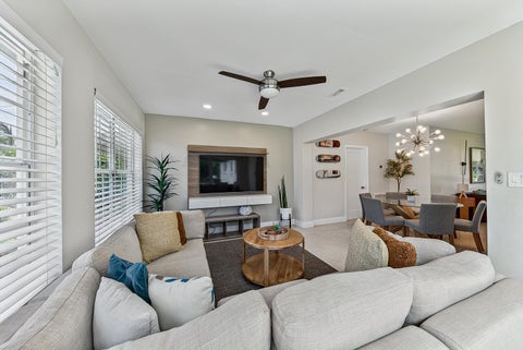 Tiny photo for 4795 NE 18TH Avenue, Oakland Park, FL 33334 (MLS # B26063579)