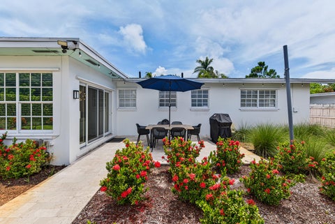 Tiny photo for 4795 NE 18TH Avenue, Oakland Park, FL 33334 (MLS # B26063579)