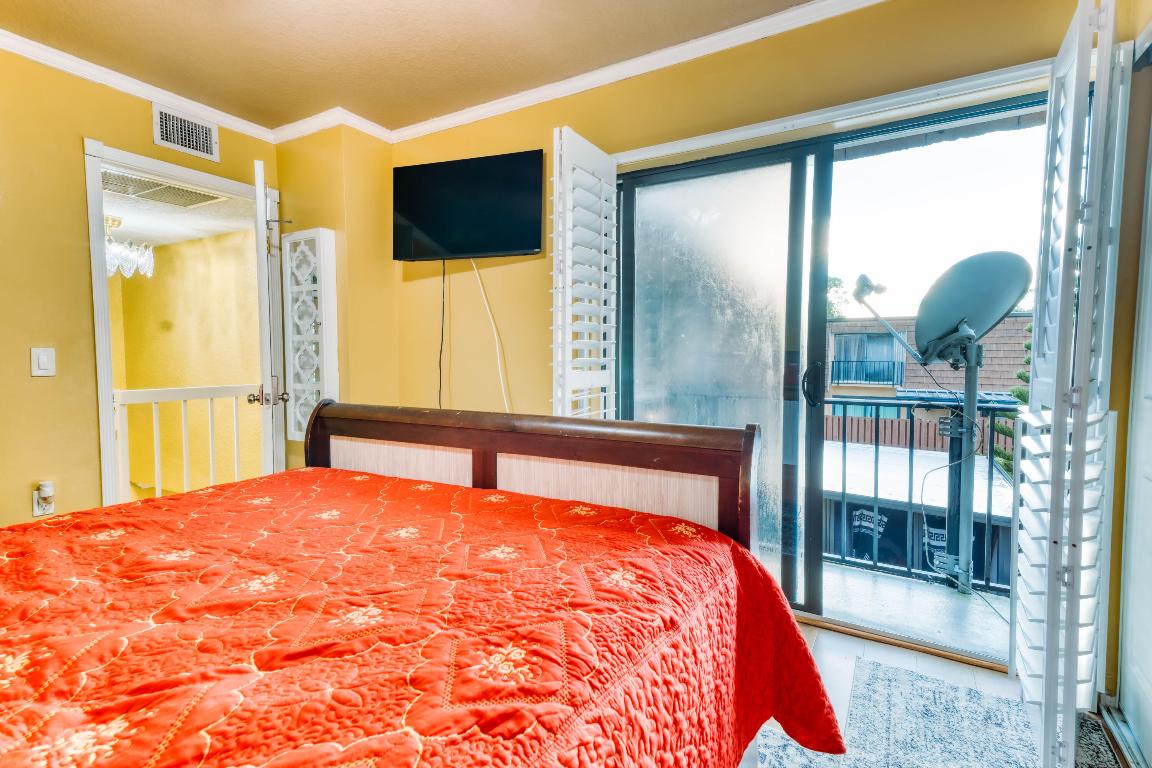 SHERWOOD LAKES - Residential