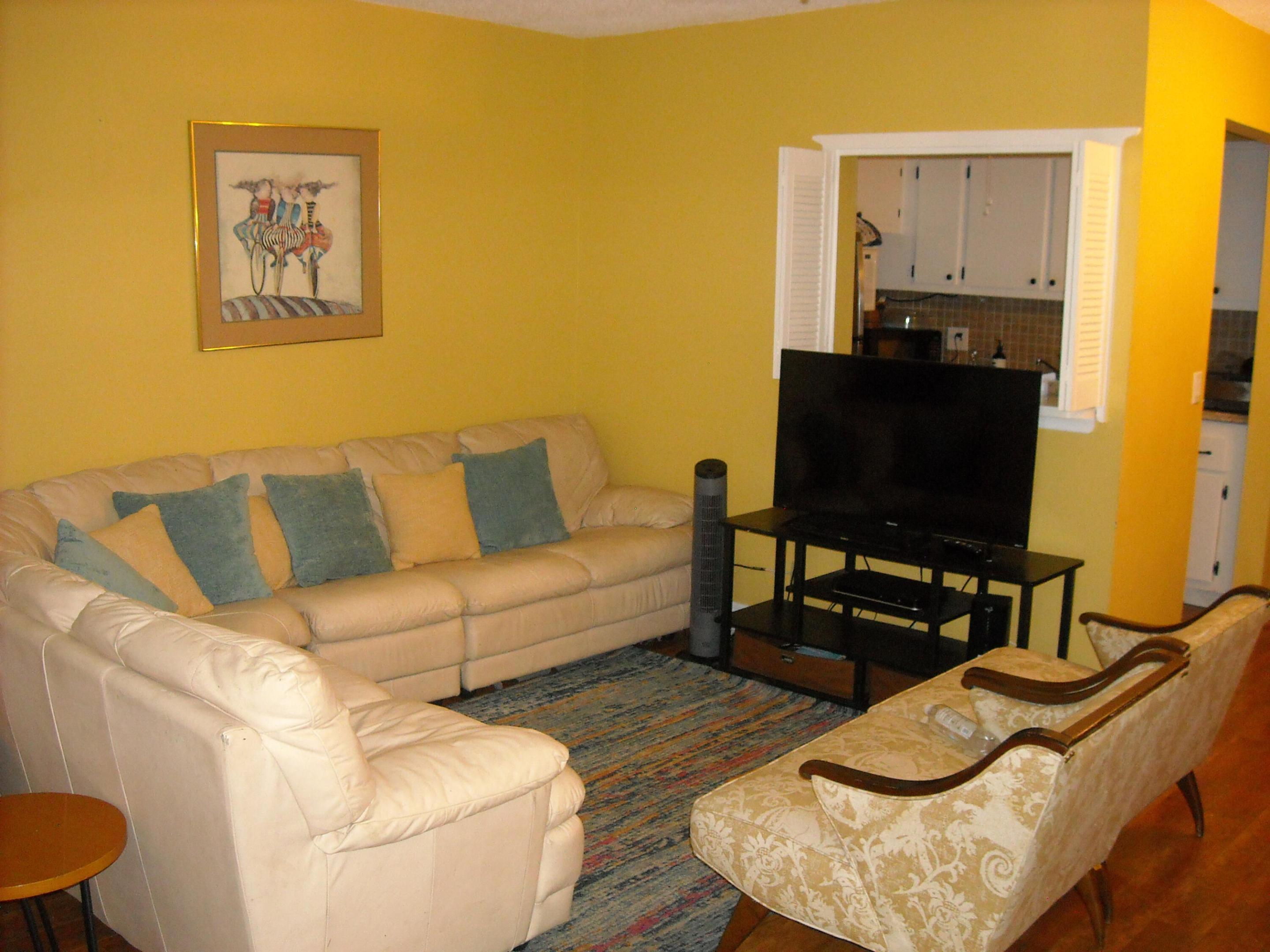 SUSSEX CONDO - Residential