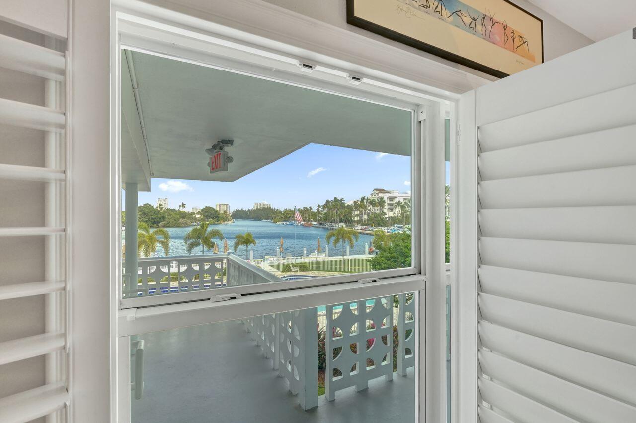 LAKE MAYAN APTS CO-OP - Residential