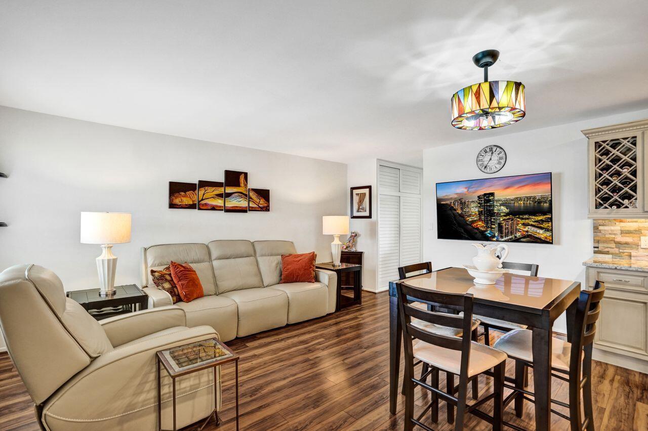 LAKE MAYAN APTS CO-OP - Residential