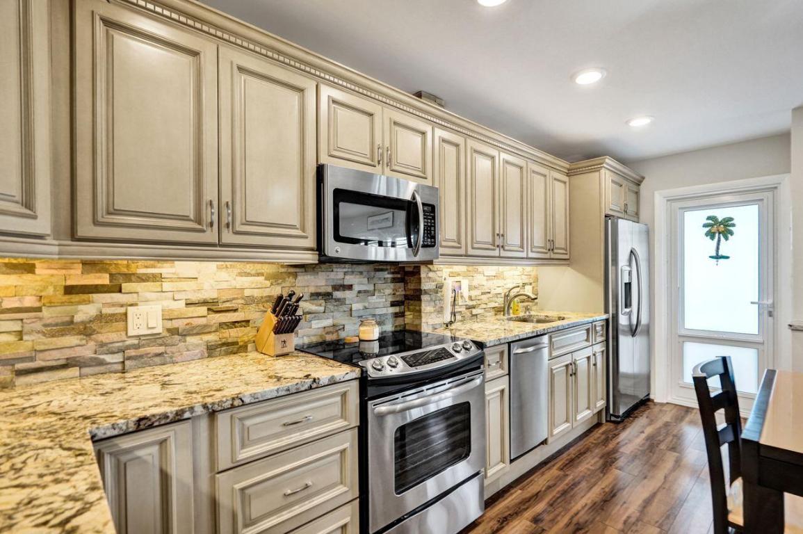 LAKE MAYAN APTS CO-OP - Residential