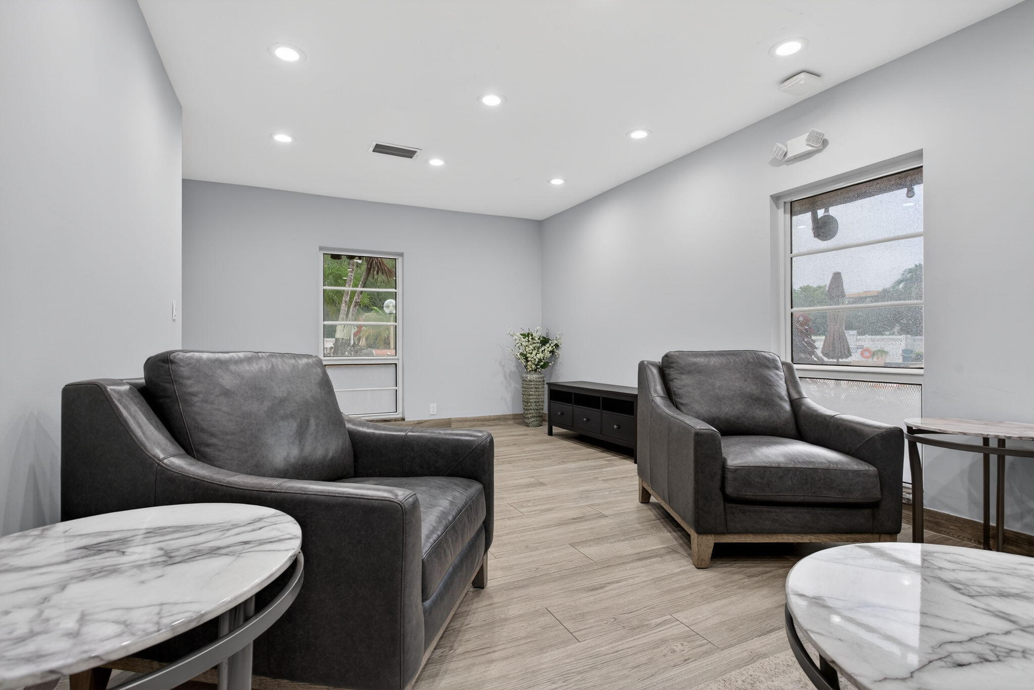 Palm Aire Country Club Apts - Residential Lease