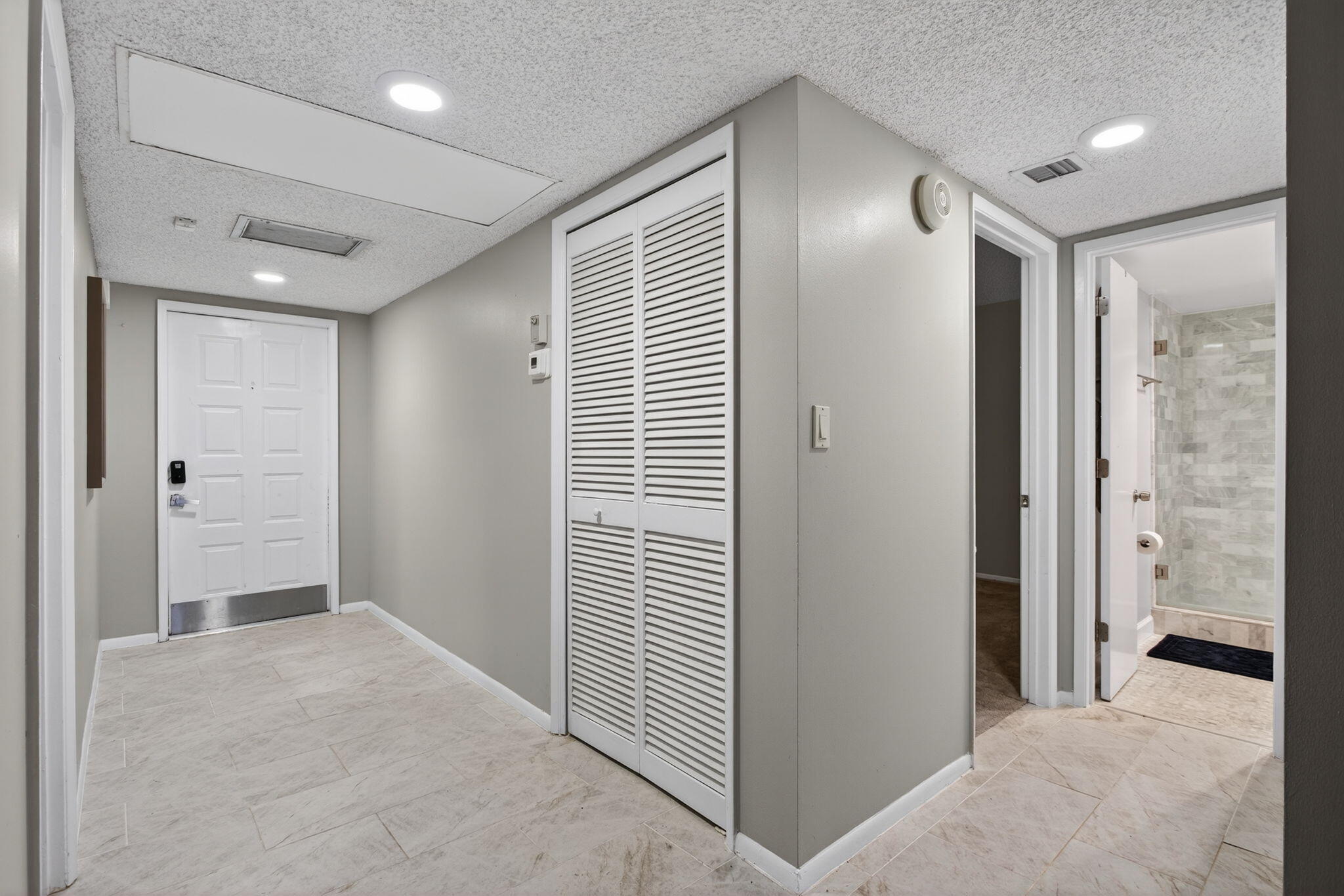 Palm Aire Country Club Apts - Residential Lease