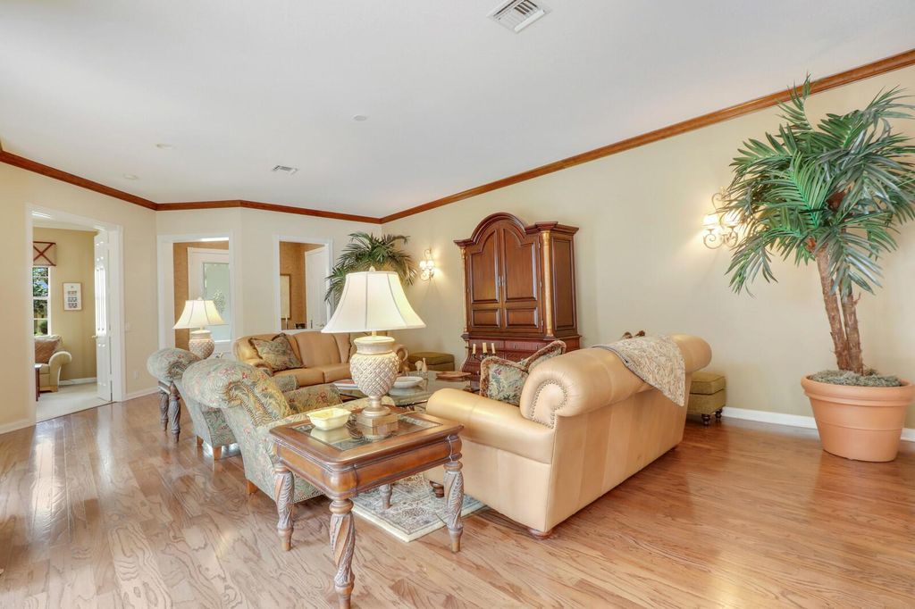 Photo of 179 Barbados Drive, Jupiter, FL 33458 (MLS # R11079983)