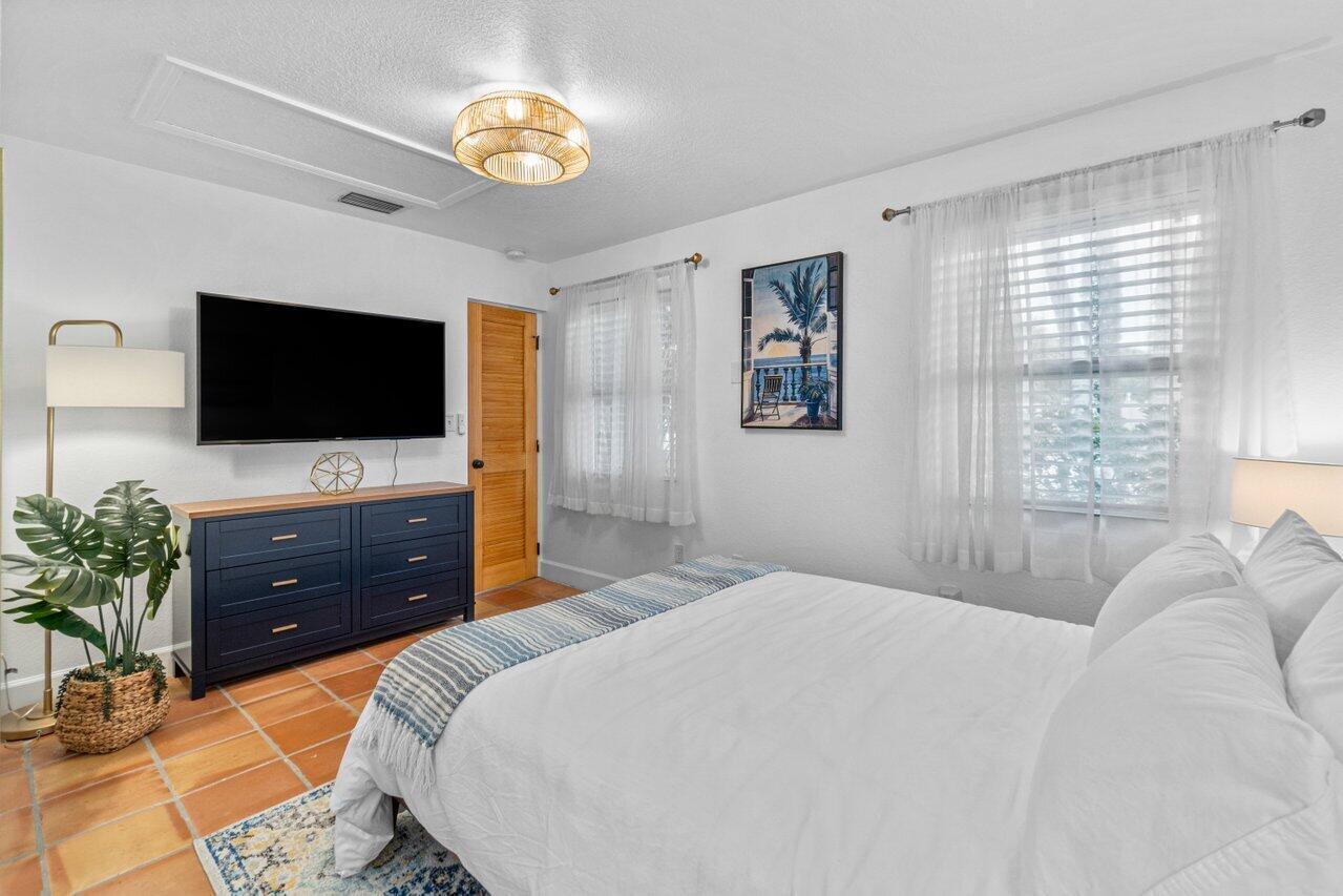 Flamingo Park - Residential Lease