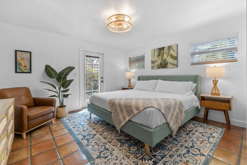 Photo of 1911 Parker Avenue, West Palm Beach, FL 33401 (MLS # B26002242)