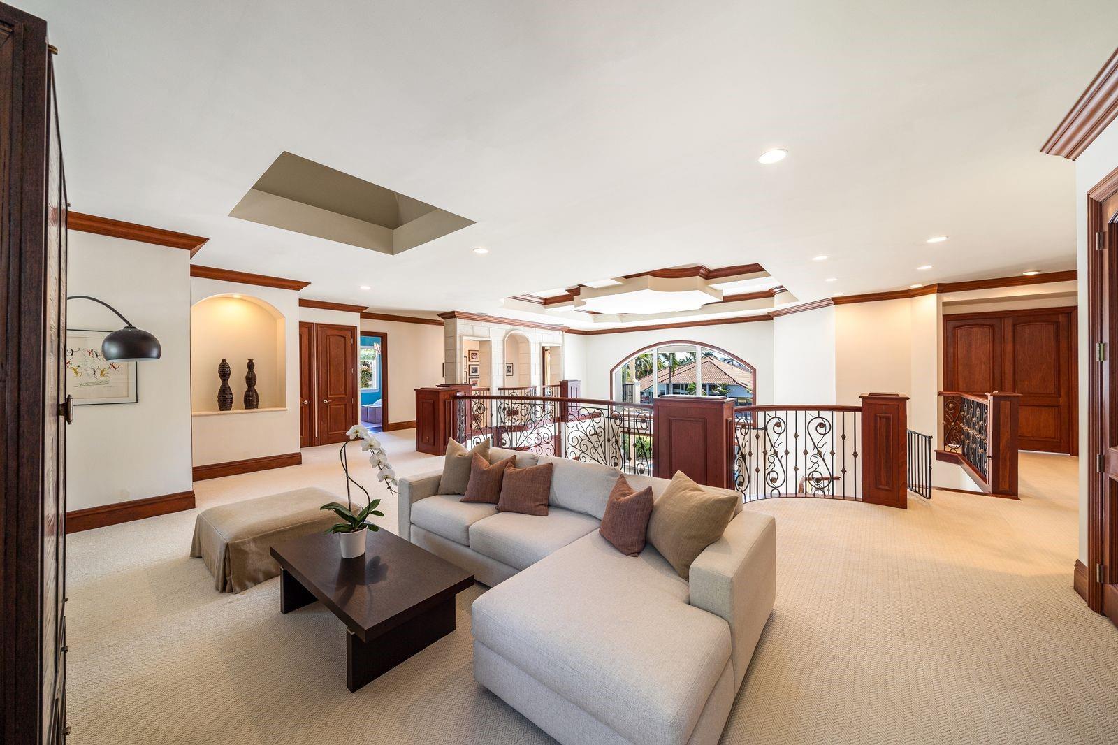 Bay Colony - Residential