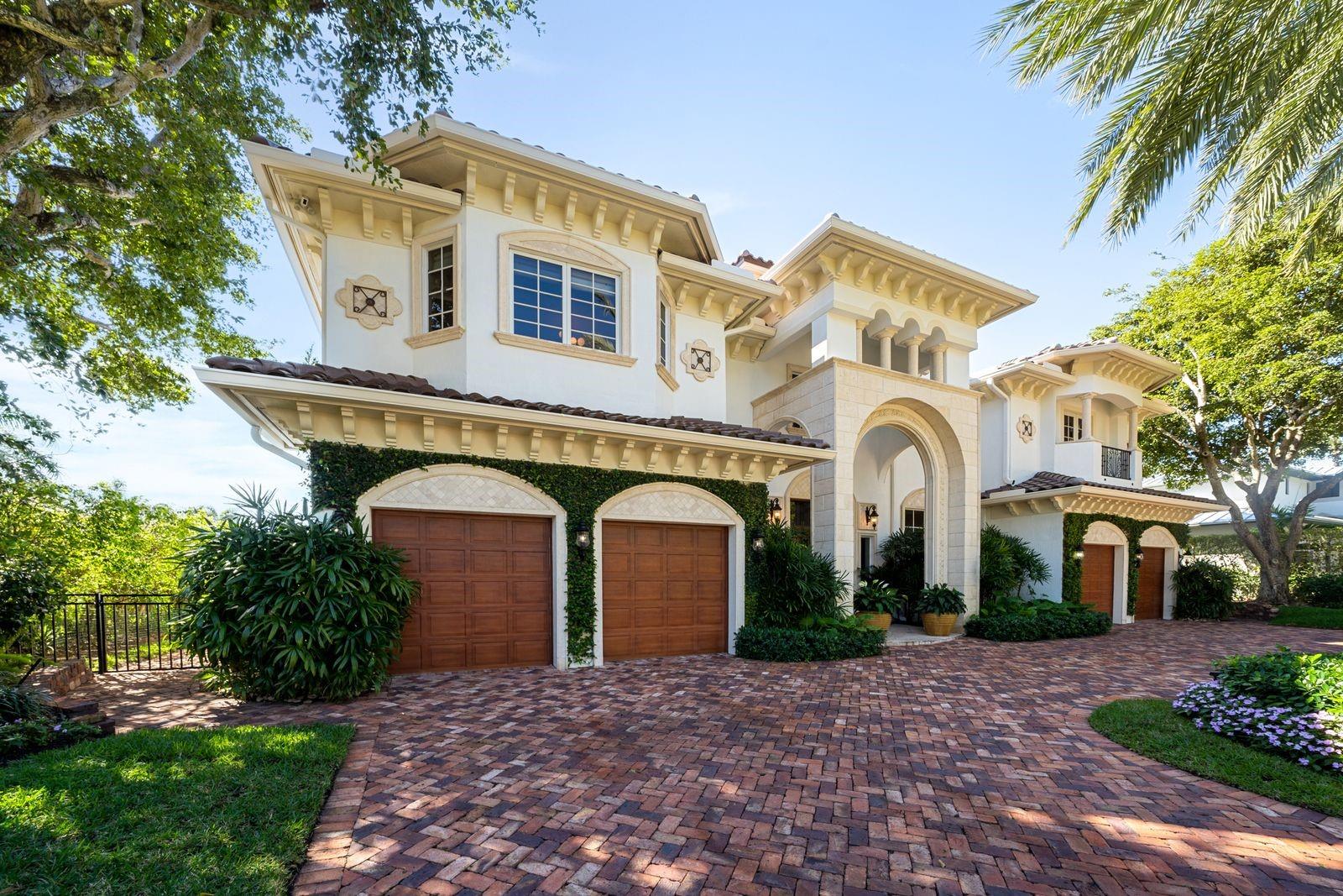 Bay Colony - Residential