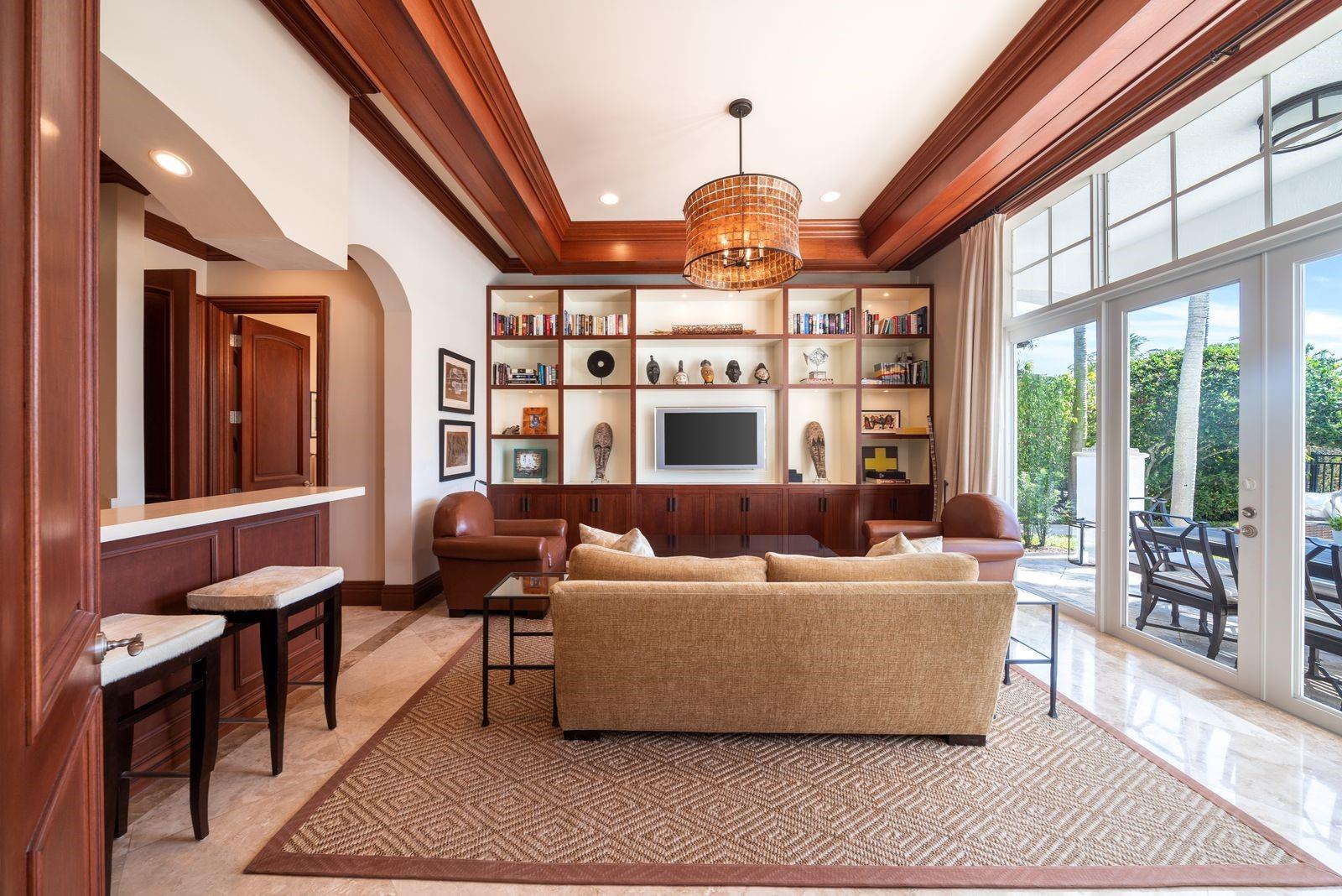 Bay Colony - Residential