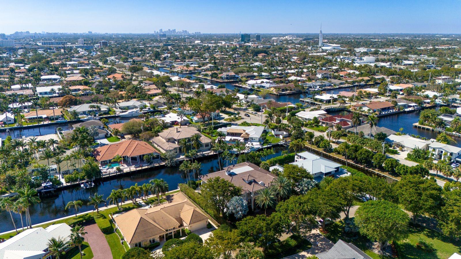 Bay Colony - Residential