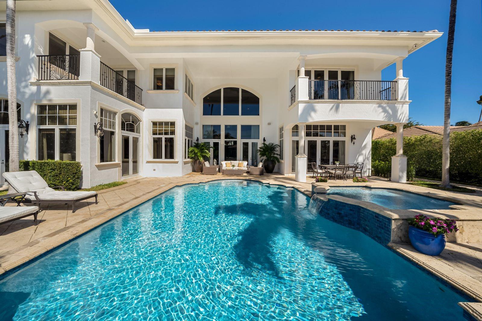 Bay Colony - Residential