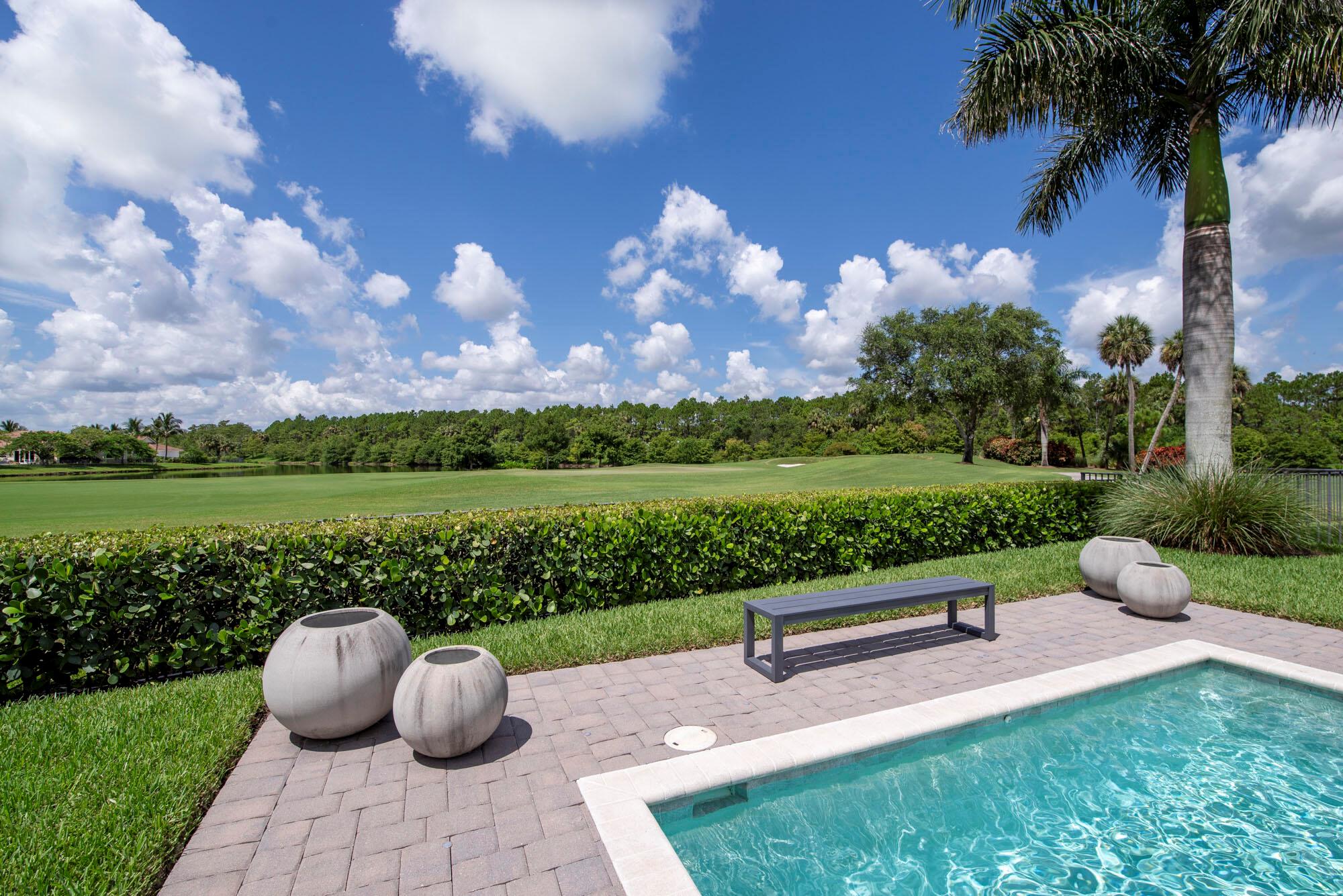 Jupiter Country Club - Residential