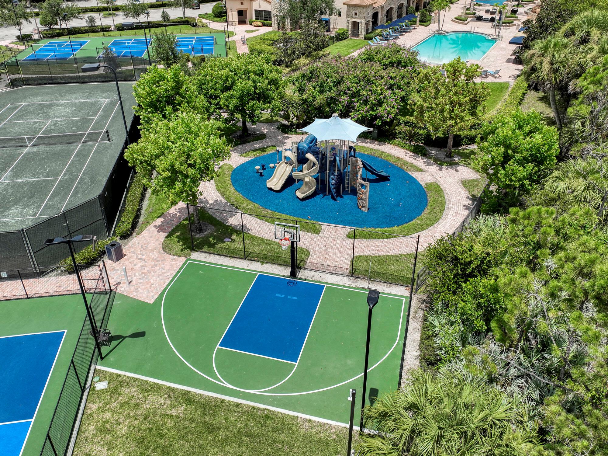 Jupiter Country Club - Residential